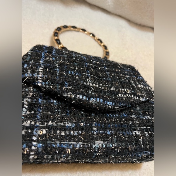 Structured Tweed Handbag with Cicular Handle - Picture 11 of 11